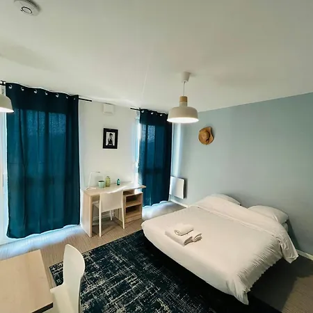 We Live In R - 401 Appartement *