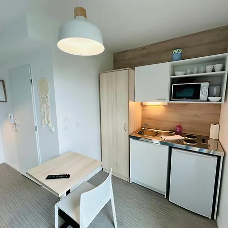 We Live In R - 401 Appartement *