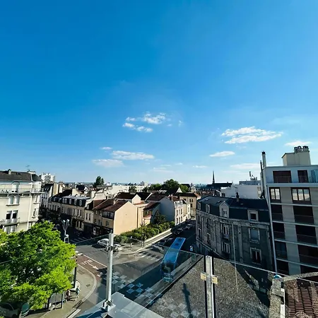 We Live In R - 401 Апартаменты *